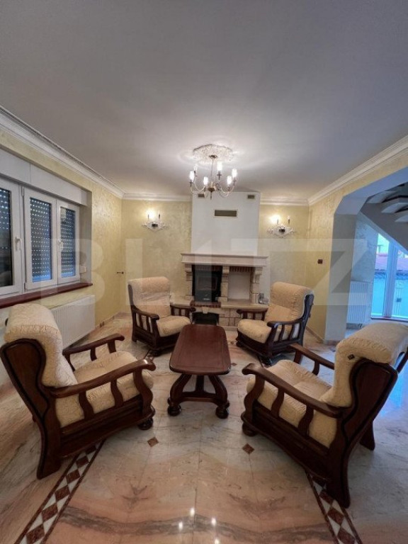 Casă în Zona Strada Botizului