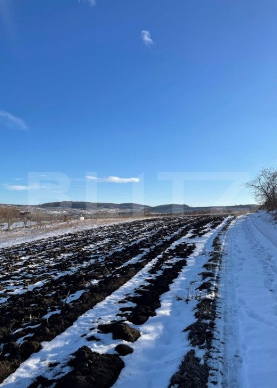 Teren intravilan, 3510mp, la 3 km de Fălticeni
