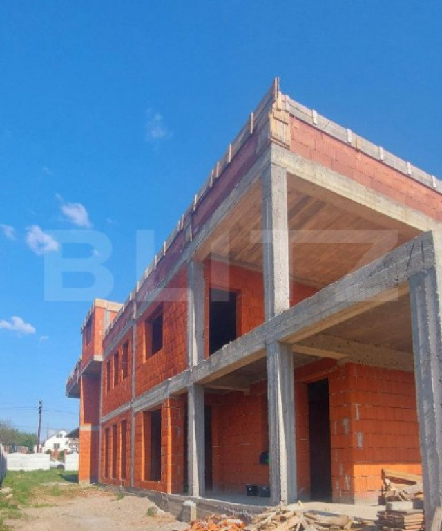 Casa de vanzare,100 mp, zona Viile Satu Mare