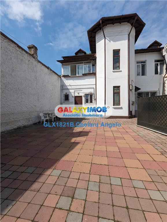 Unirii-Cantemir vila P ! pod 8 camere 180 mp plus pod 80 m,t