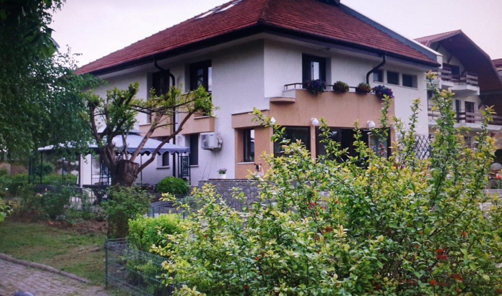 VILA INDIVIDUALA SAFTICA