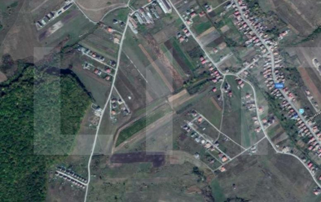 Teren intravilan, 8600 mp, cu doua fronturi stradale, Chinte