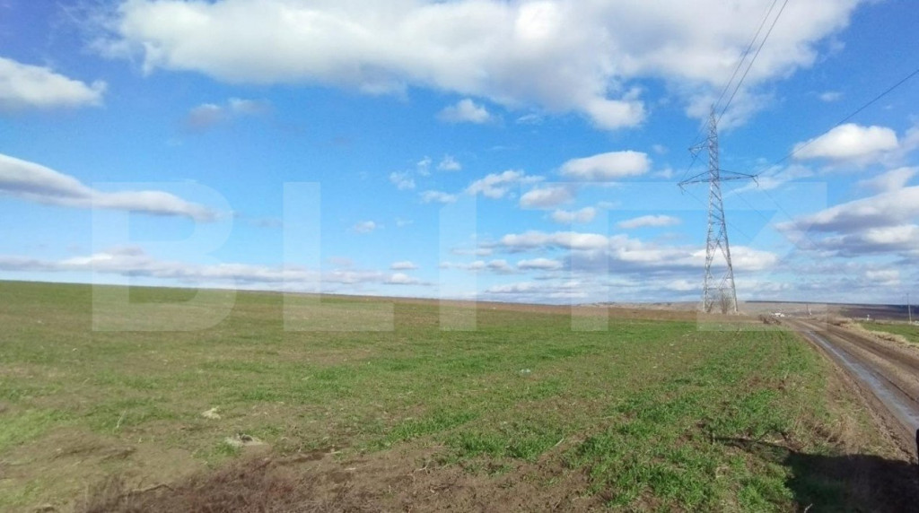 Teren intravilan, 2000 mp, Letcani