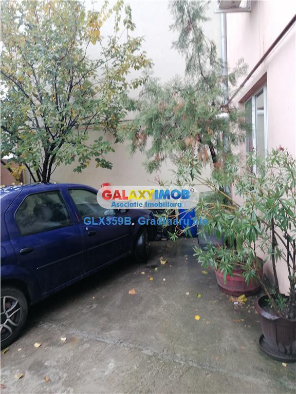 Apartament 2 camere Vitan, parter si curte 65 mp