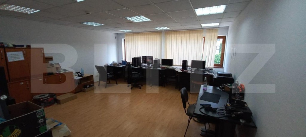 Spatiu comercial, front stradal, 140mp, zona Subcetate