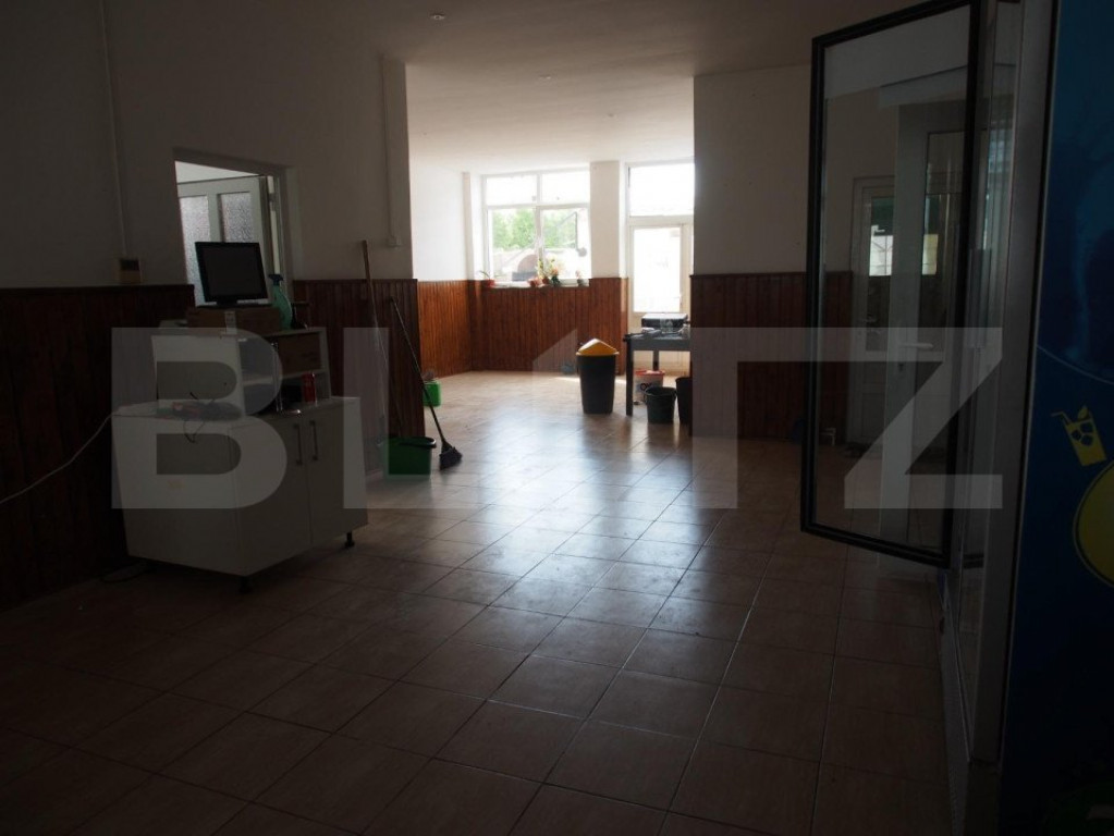 Spaţiu Comercial, 120MP, Cu Terasă, Codlea