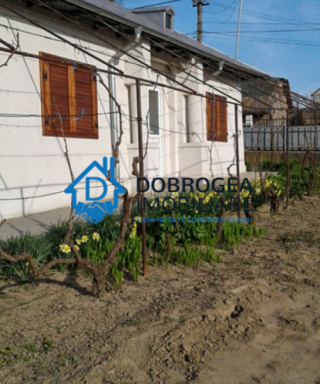 NUFARU-CASA 3 CAMERE ,TEREN 1400 MP.