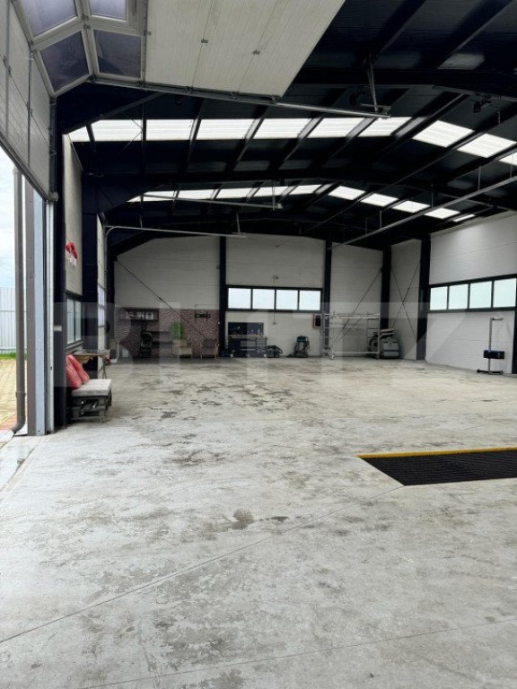 Hala industriala, 300 mp, zona centrala- Marginea