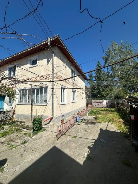 Casa moderna 180 mp, Radauti