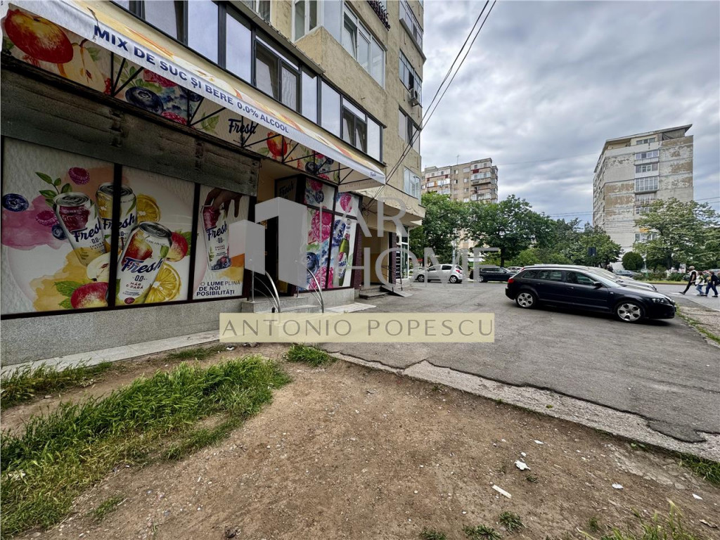 Spatiu comercial stradal, parter, IN Ploiesti, zona Republi