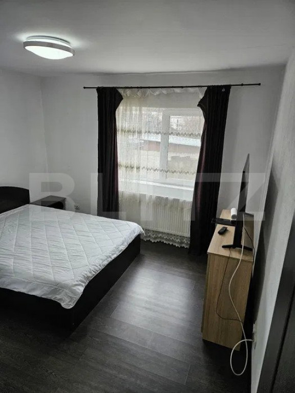 Prima închiriere: Casa modernă de 5 camere în Plaiul Vulc