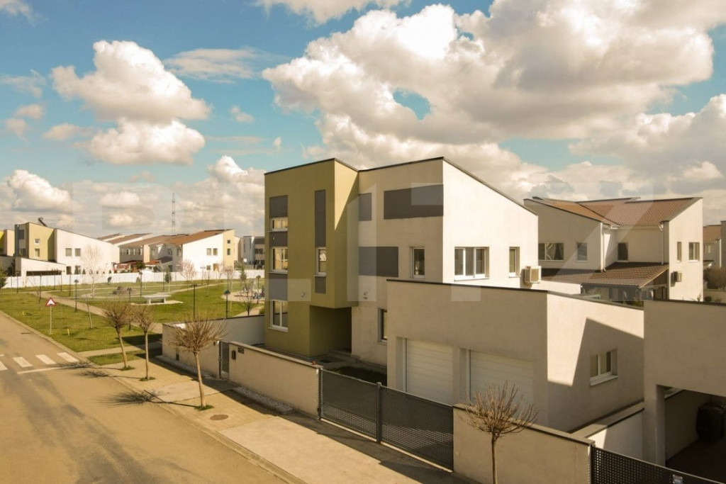 Vila cu etaj, Dumbravita zona CORA, 500 mp teren, 250 mp uti