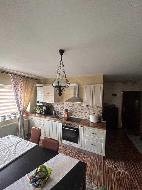 Apartament 5 camere in vila,comision 0