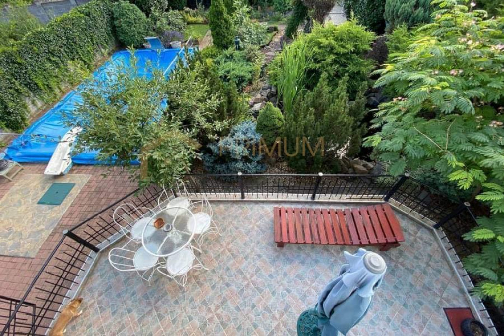 Casa individuala, 7 camere 3500 mp teren, zona exterior EST