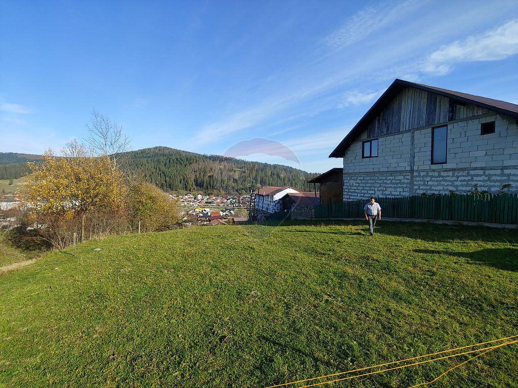 Teren cu suprafata de 3360 mp in Gura Humorului-Toaca-Bou...