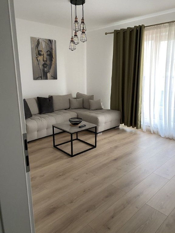 2 camere aproprierea Complexului Studentesc