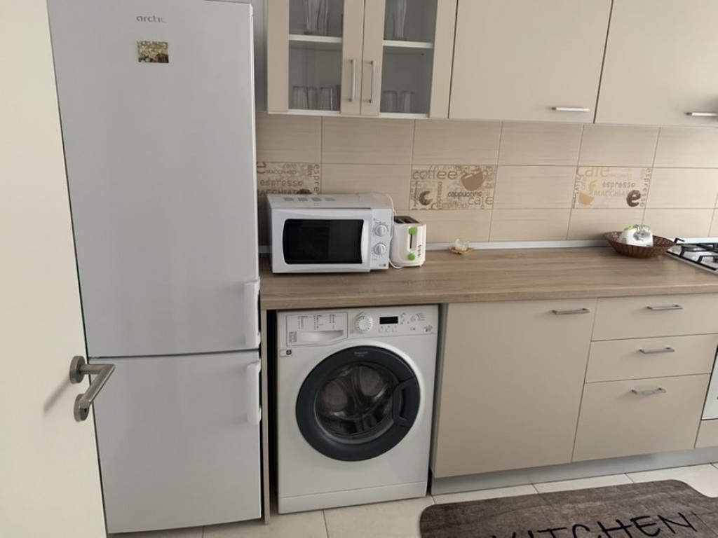 1 camera in zona Soarelui