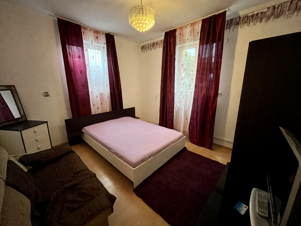 Apartament cu doua camere Calea Lipovei