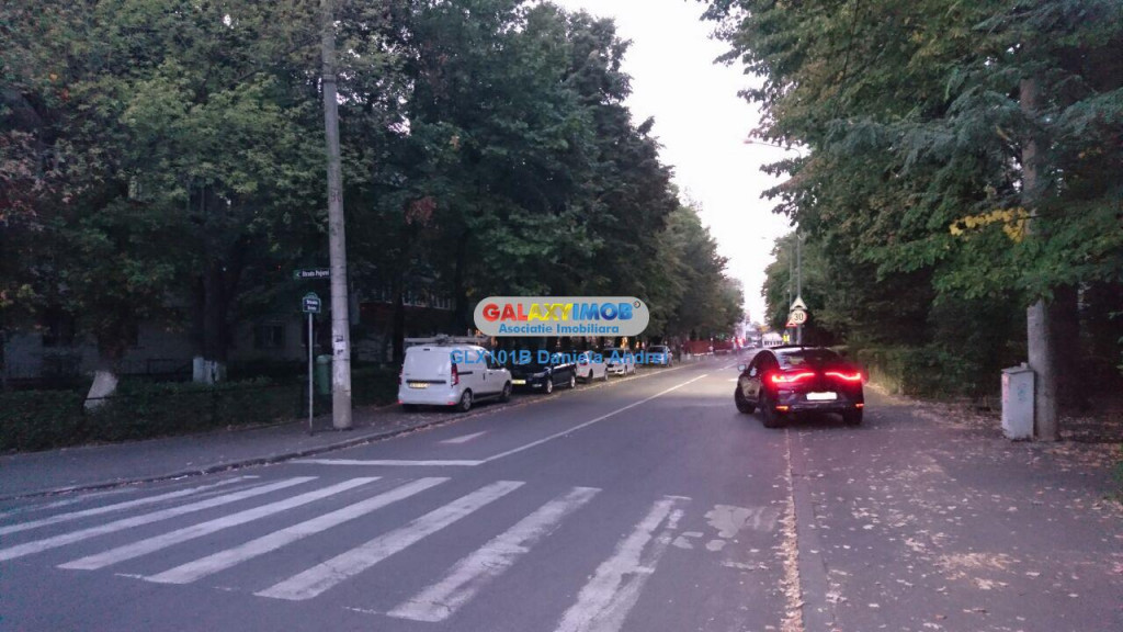 APARTAMENT 3 CAMERE in VILA GARAJ (la Demisol)