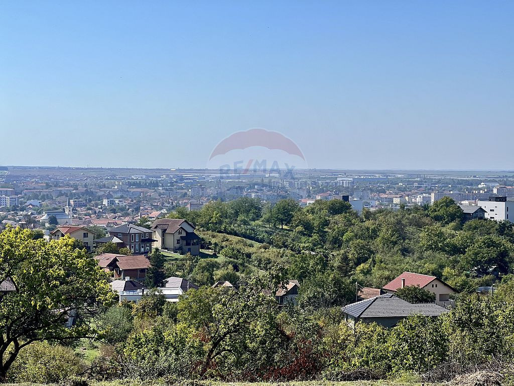 Teren premium de vânzare 2,646mp, Oradea, zona Sofiei