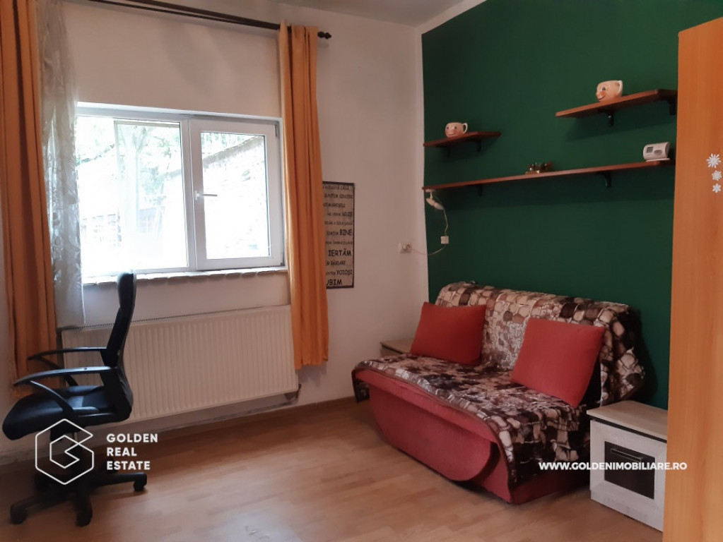 Casa mare, cu 4 apartamente a cate 1, 2, 3 și 4 camere fie