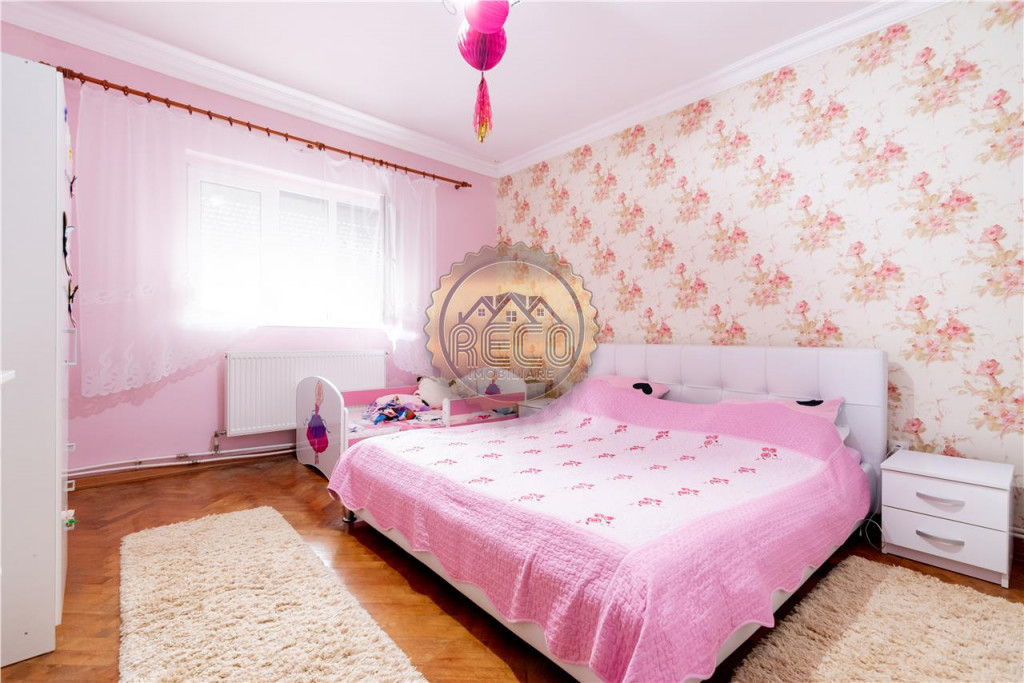 RECO Casa Oradea, Iosia, 4 camere, curte, anexe, zona linist