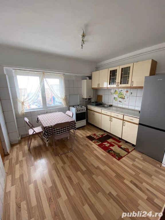 Apartament 3 camere, 2 bai - zona Scriitorilor