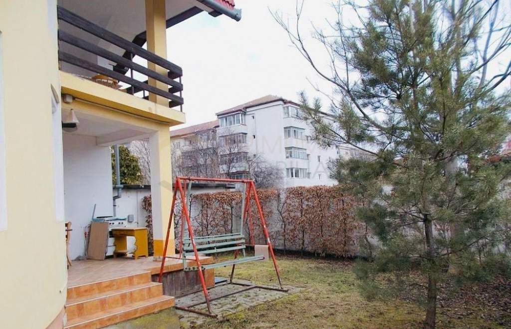 BUCOVINA - CASA INDIVIDUALA - 5 cam - 2 bai - 3 terase - cen