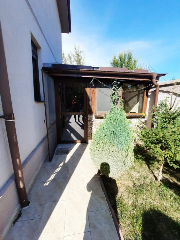 Vand casa P+1E 5 camere Navodari,