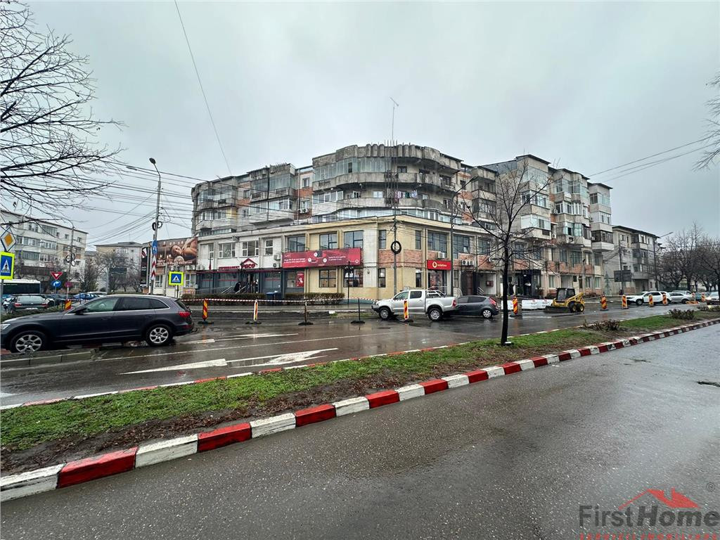 Sp com 182 mp utili, B-dul Brailei-Gerald, et 1, intrare bul