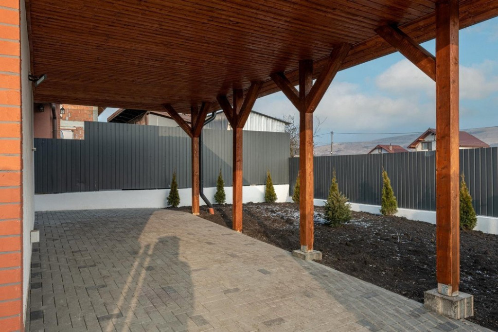 Casa individuala 5 camere, 112 mp, 426 teren, Campenesti