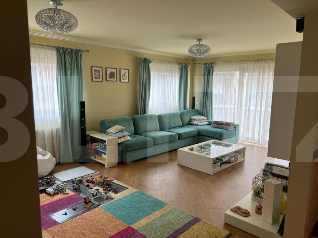 Apartament de 6 camere, 240mp, 2 parcari subterane, zona Lid
