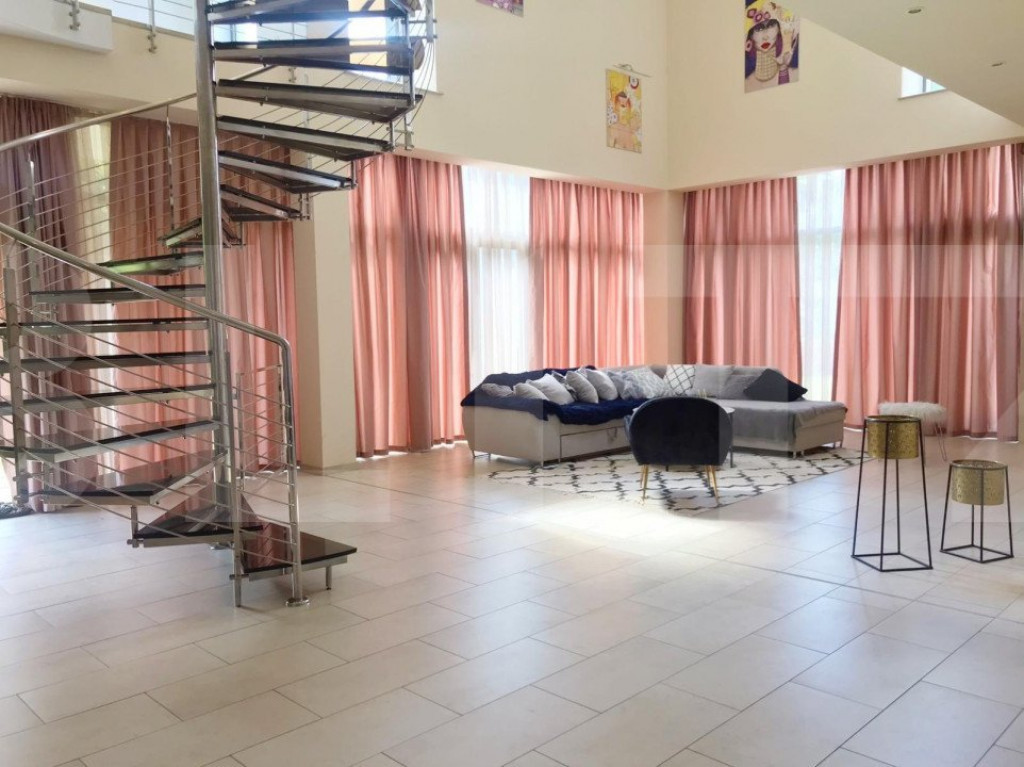 Penthouse 180mp, terasa 140mp, gradina, garaj, zona strazii