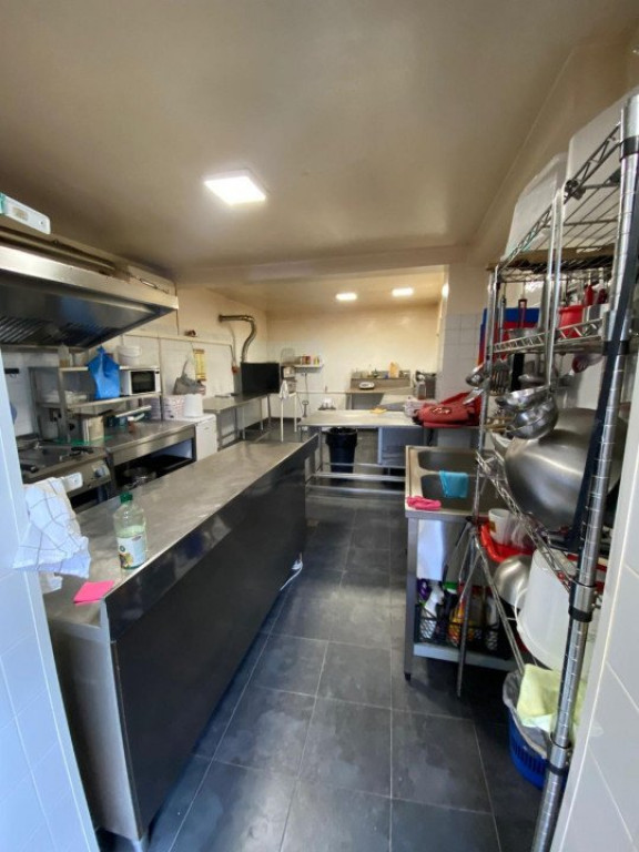 Spatiu alimentatie publica, afacere la cheie, clientela form