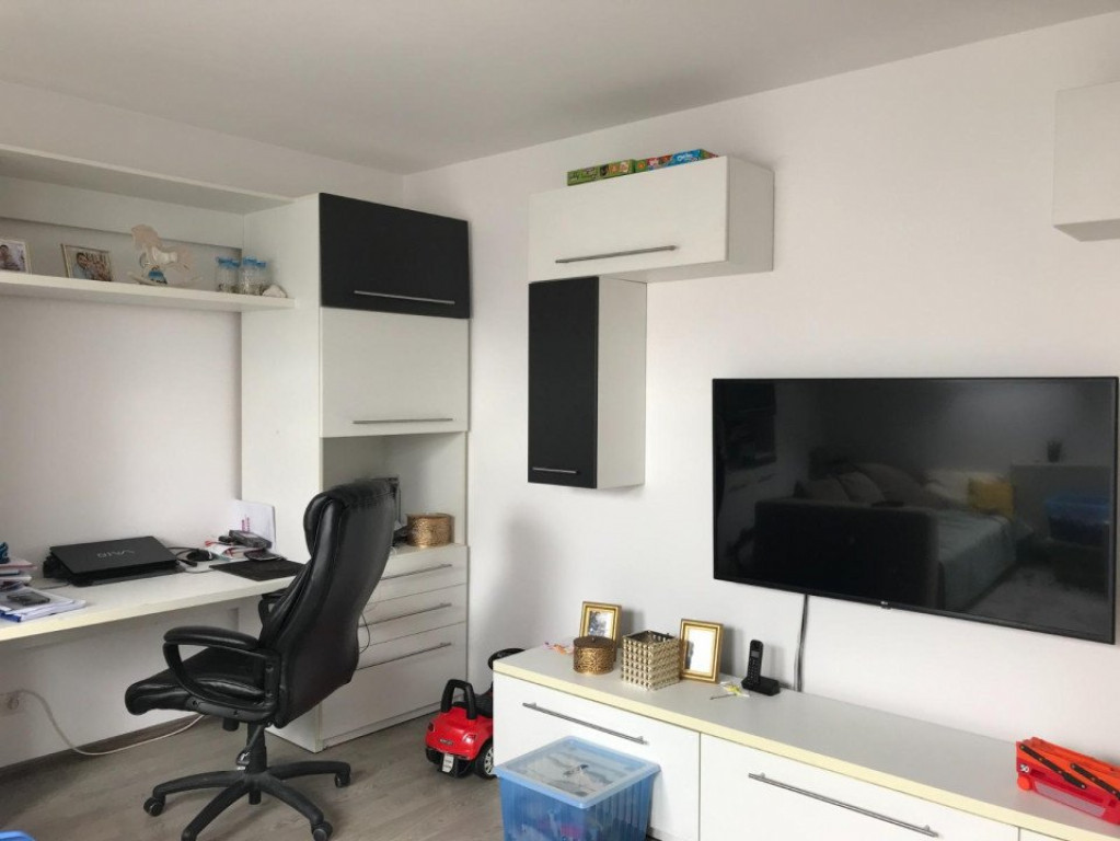 Apartament 3 camere decomandat