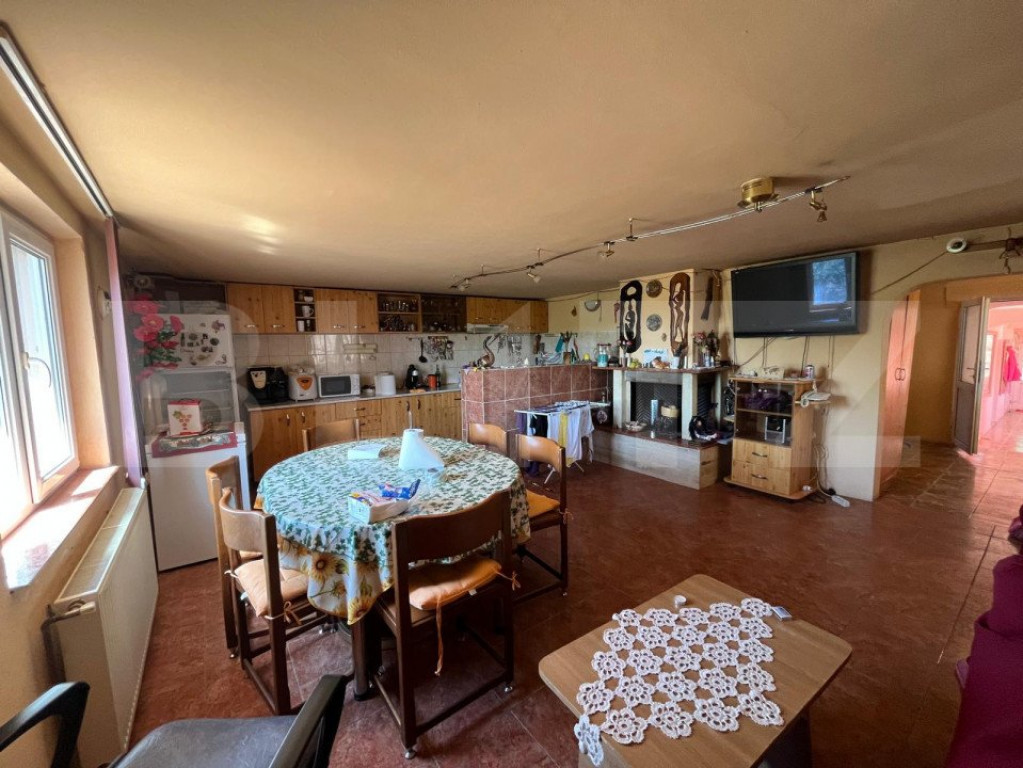 Casa D+P, 4 camere, 200 mp, 1258 mp teren, zona Mofleni