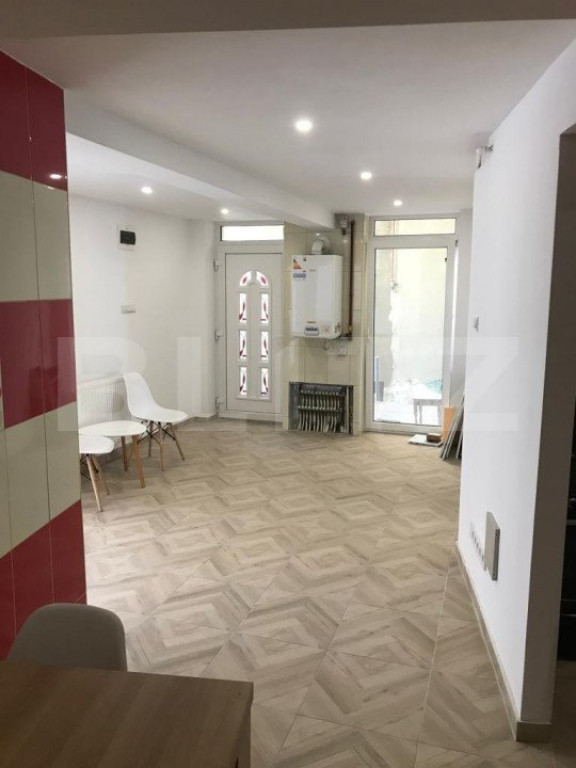 Casa cu 2 camere, 90mp, zona Ultracentrala