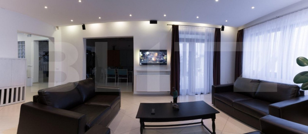 Vila de lux cu spații wellness și panoramă spectaculoasă