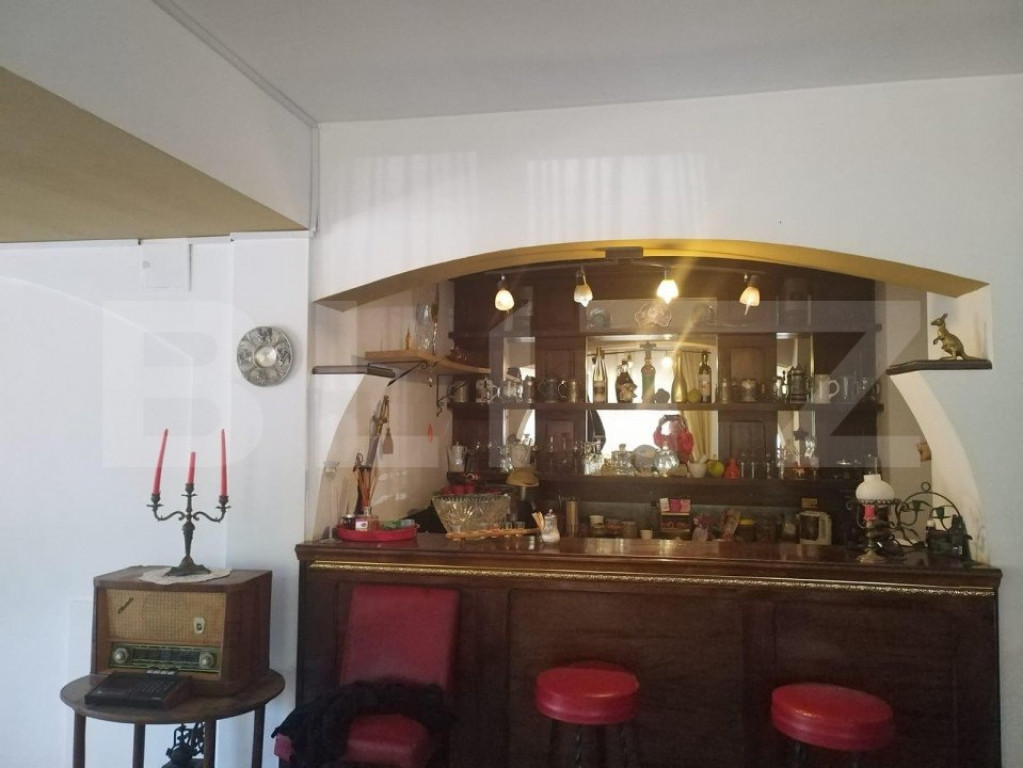 Pensiunea, 13 apartamente, 500mp, zona Mehala