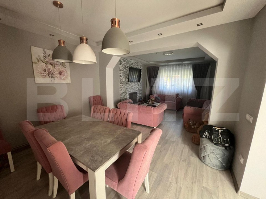 Super oferta Casa 6 camere, 415mp, cartierul Iosia