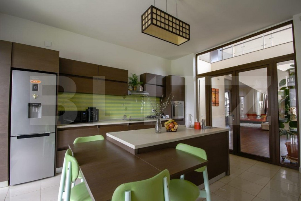 Villa deosebita, 5 camere, 400mp, cartierul Horgosa