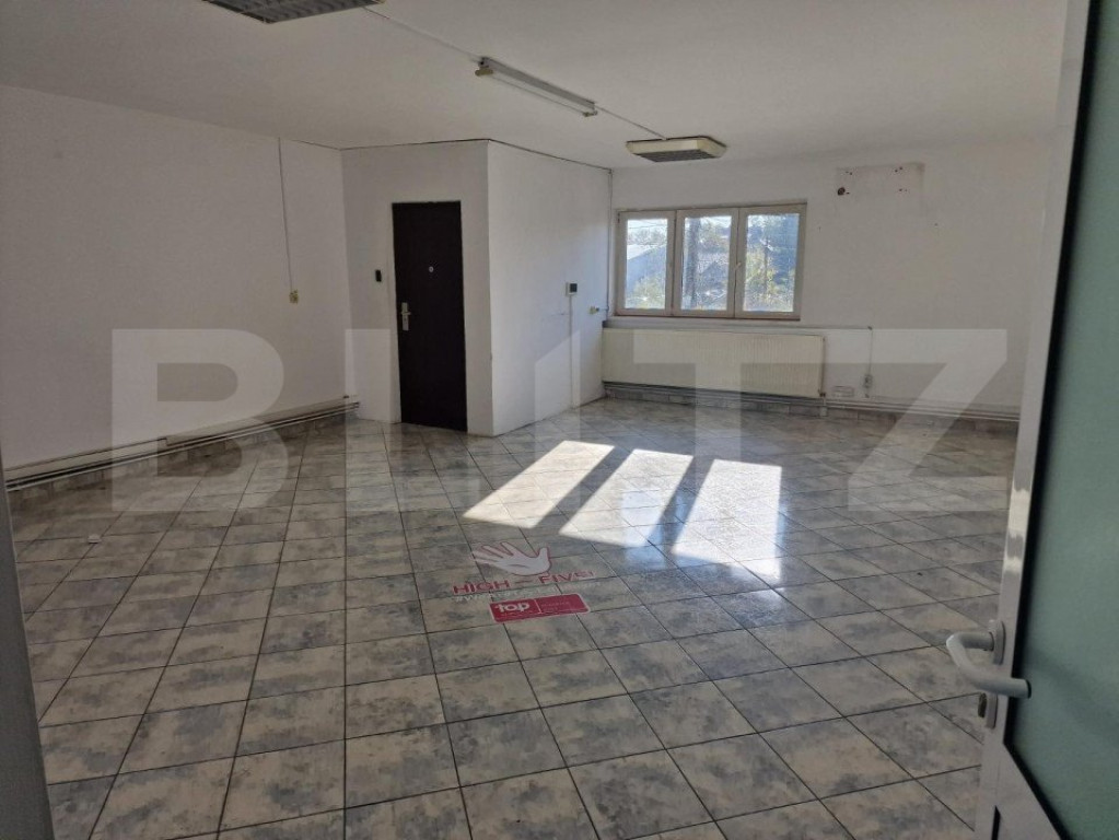 Spațiu comercial, de birou sau depozitare , zona Libertă?