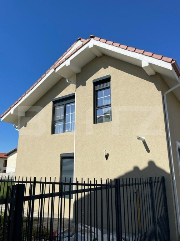 Duplex 3 camere, 749 mp, Giroc