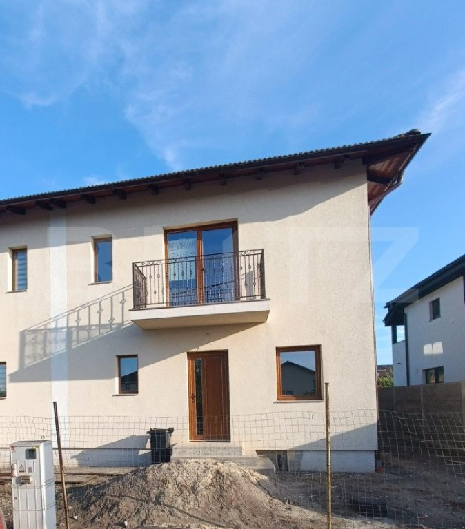Duplex semifinisat, 4 camere, 112 mp utili, 375 mp teren, Sa
