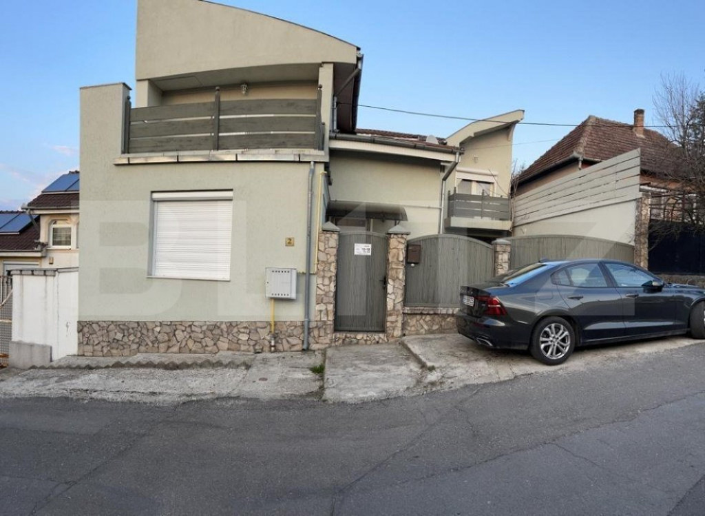 Spatiu comercial la casa cu chirias de vanzare, zona Nymphae