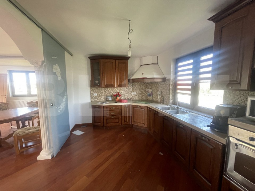 Casa de vanzare | 384mp construiti | Botiz