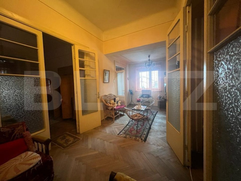 Oportunitate investitie! 2 apartamente in casa, ultracentral