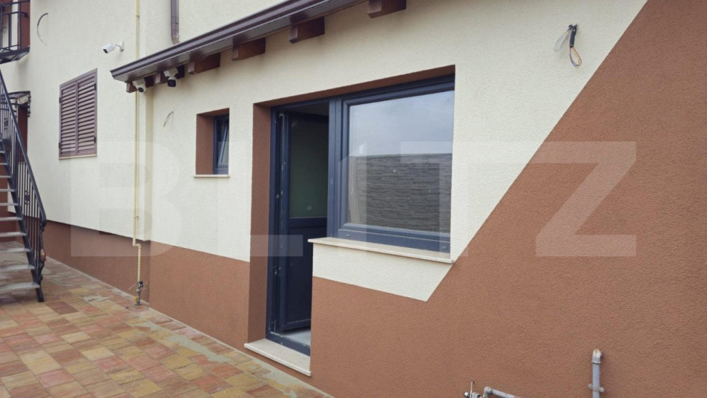 Spatiu comercial/birouri + alte destinatii, 60 mp, 2 parcari