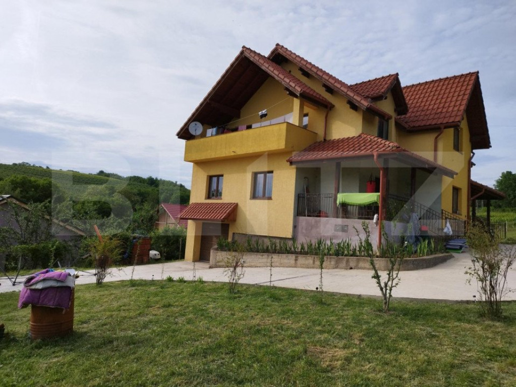 Casa individuala 7 camere, 600mp, teren 3000mp