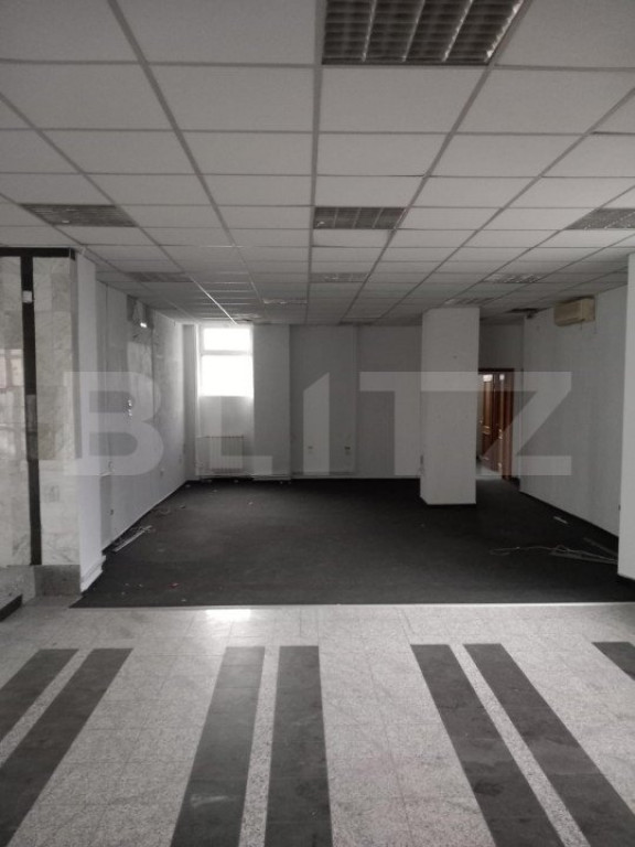 Spatiu comercial, 800 mp, Fieni